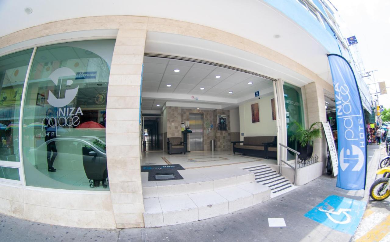 Hotel Niza Zona Piel 레온 외부 사진